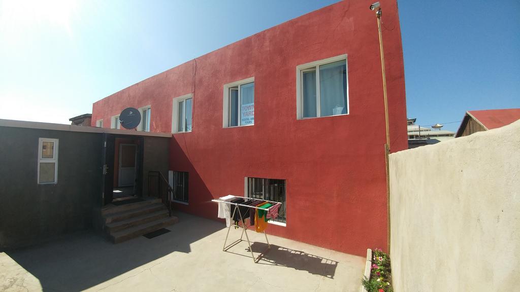 Town Yard Hostel Oulan-Bator Extérieur photo