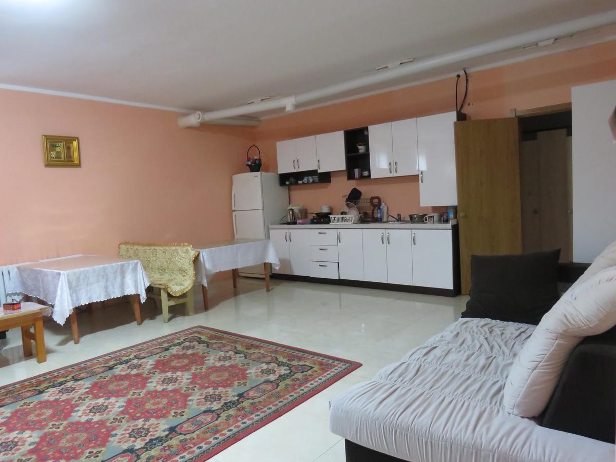 Town Yard Hostel Oulan-Bator Extérieur photo