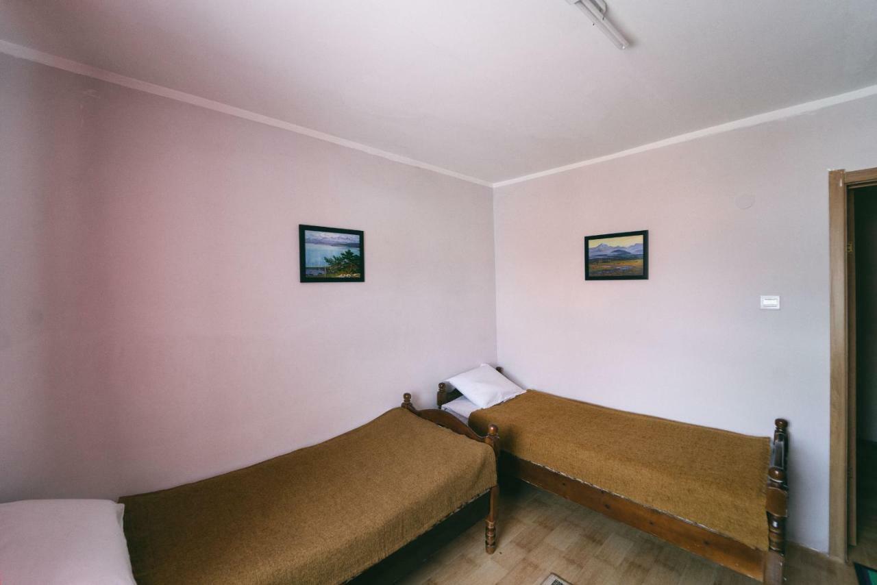 Town Yard Hostel Oulan-Bator Extérieur photo