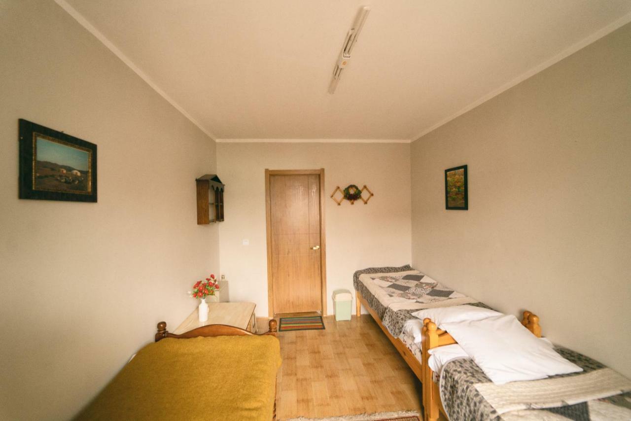 Town Yard Hostel Oulan-Bator Extérieur photo