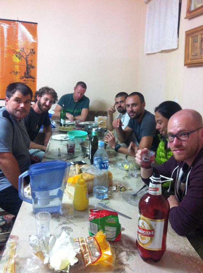 Town Yard Hostel Oulan-Bator Extérieur photo