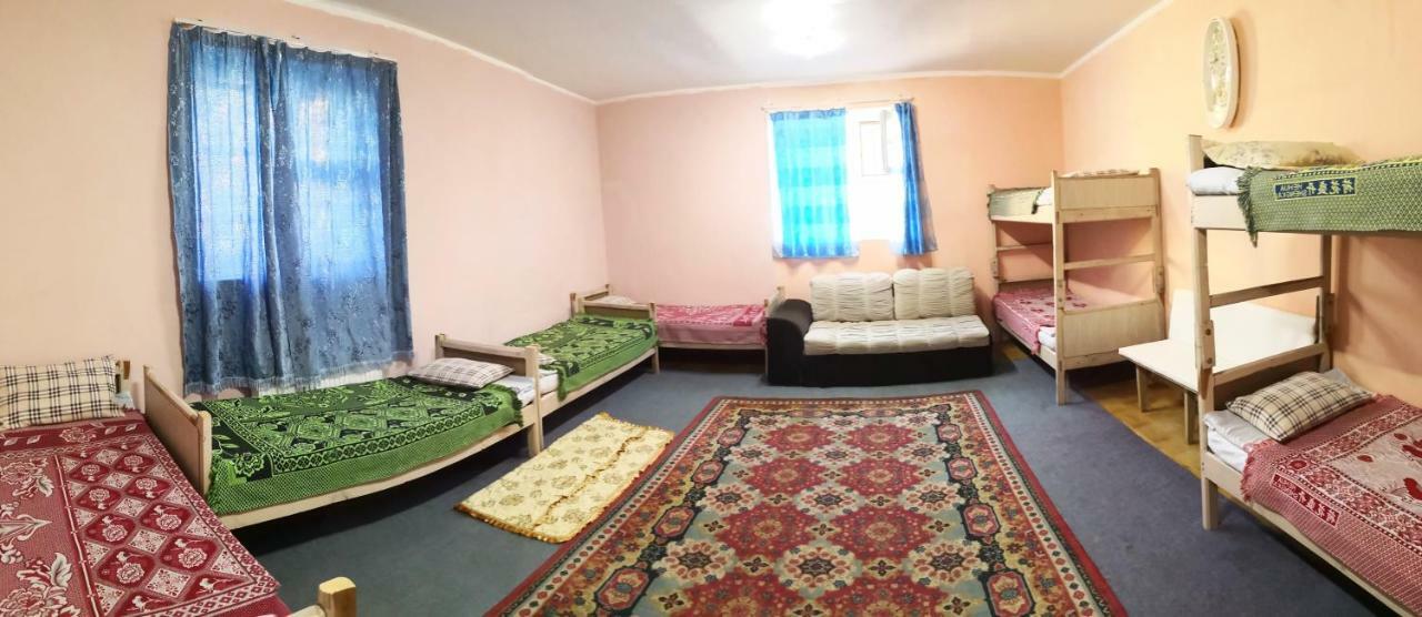 Town Yard Hostel Oulan-Bator Extérieur photo